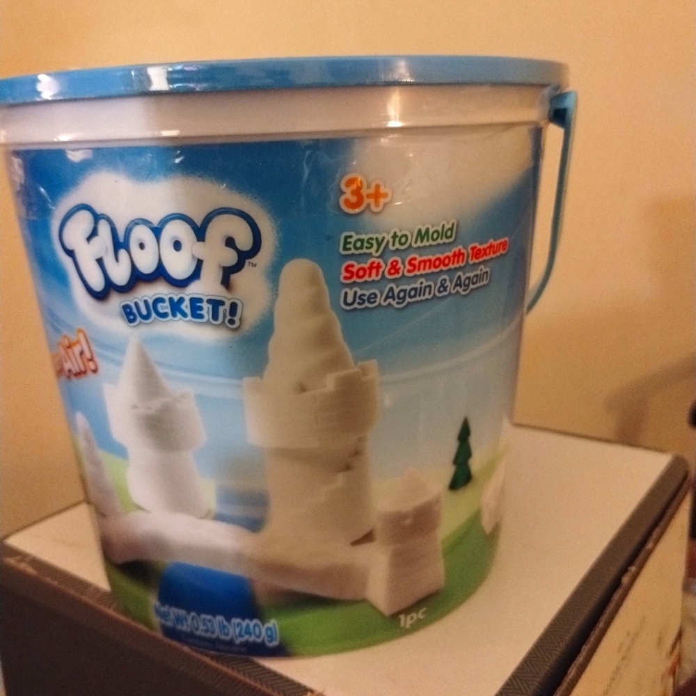 Floof Bucket